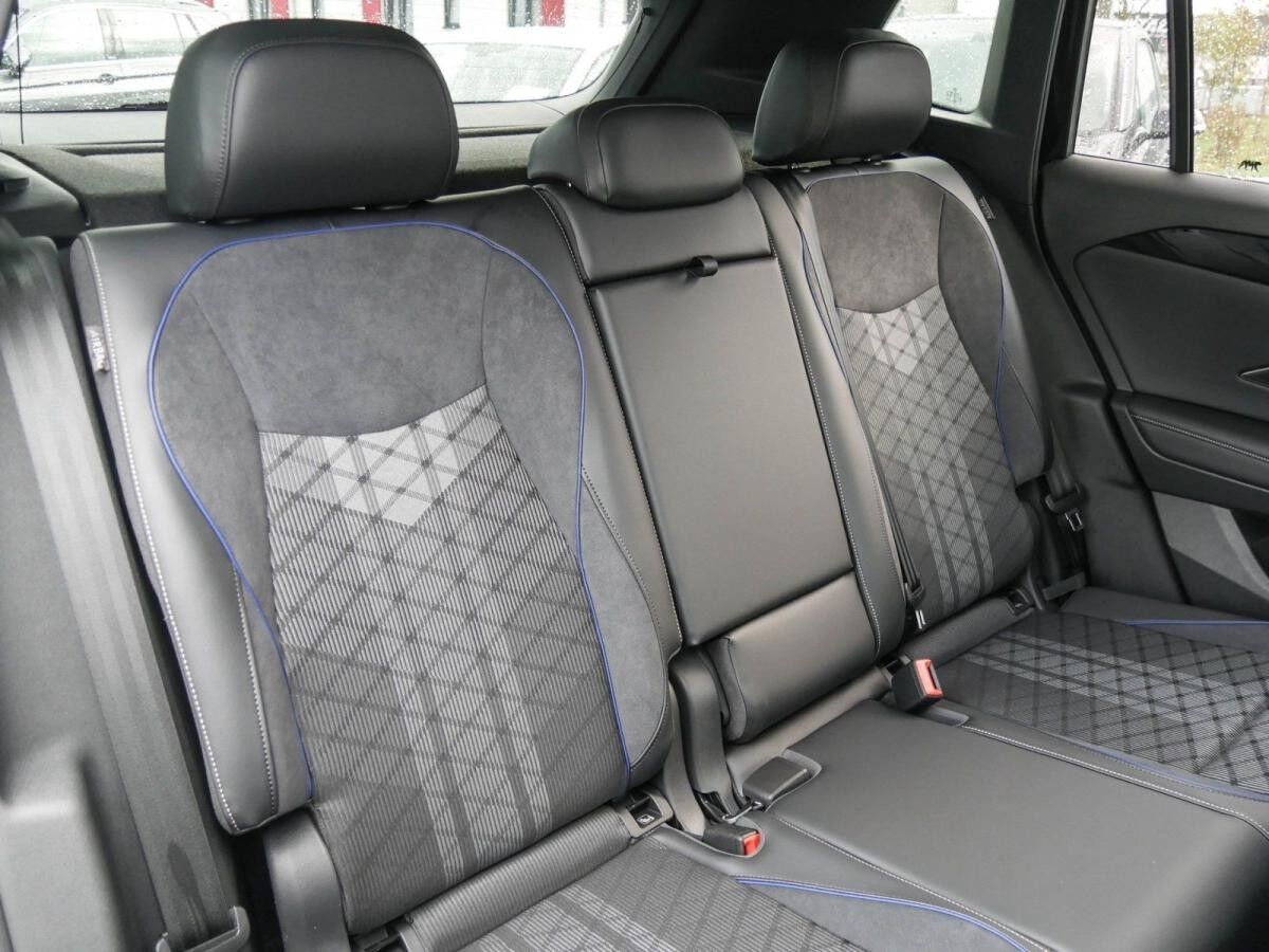 Volkswagen Tiguan R-Line 1,5 l eHybrid OPF / 6-Gang-Doppelkupplungsgetriebe DSG