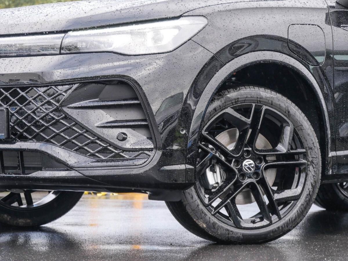 Volkswagen Tiguan R-Line 1,5 l eHybrid OPF / 6-Gang-Doppelkupplungsgetriebe DSG