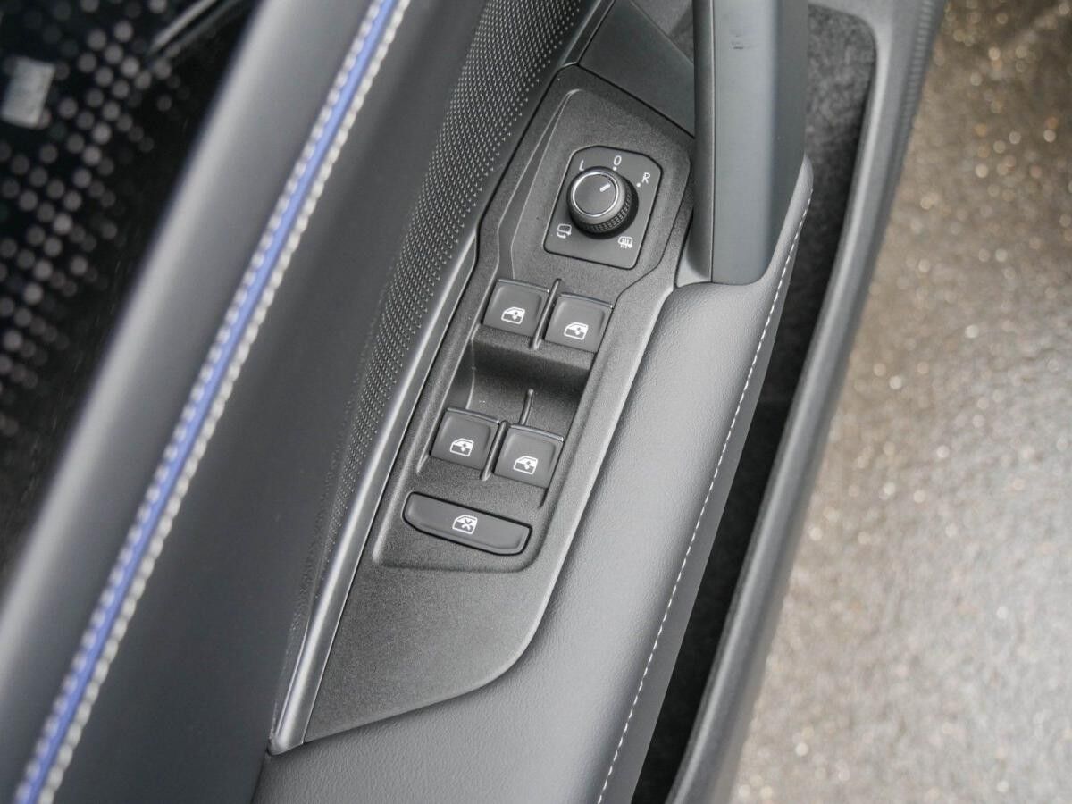 Volkswagen Tiguan R-Line 1,5 l eHybrid OPF / 6-Gang-Doppelkupplungsgetriebe DSG