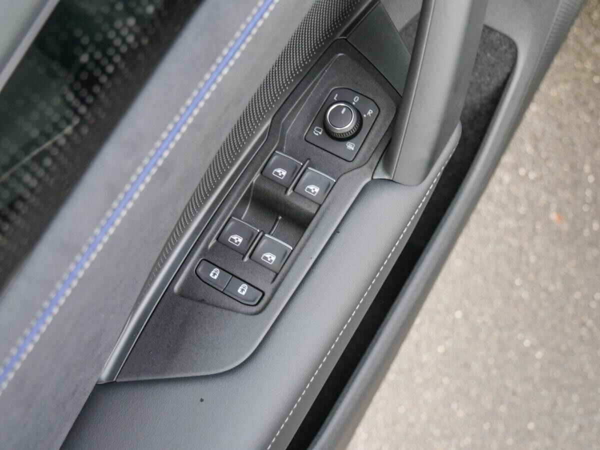 Volkswagen Tayron R-Line 2,0 l TDI SCR 4MOTION 7-Gang-Doppelkupplungsgetriebe DSG