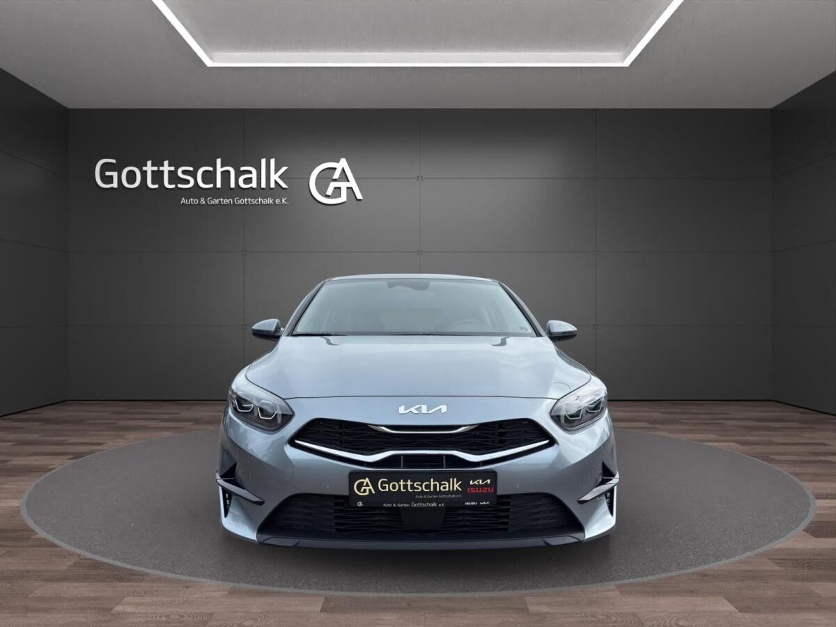 Kia Ceed 1.5 T-GDI 140 PS DCT Spirit *Tech-Paket*