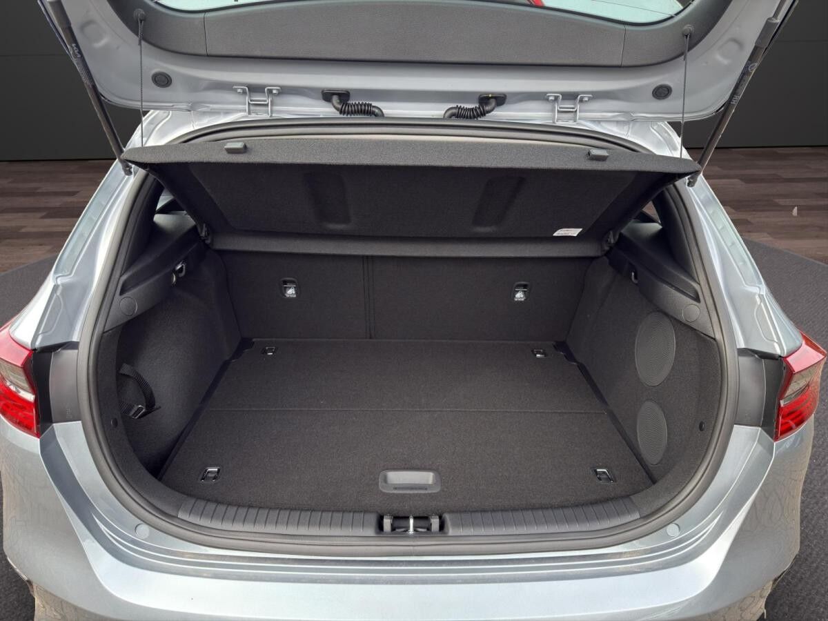 Kia Ceed 1.5 T-GDI 140 PS DCT Spirit *Tech-Paket*