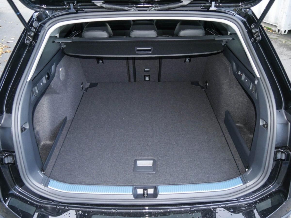 Volkswagen Passat Business 2,0 TDI 7 DSG AHK,IQ Lagerwagen !