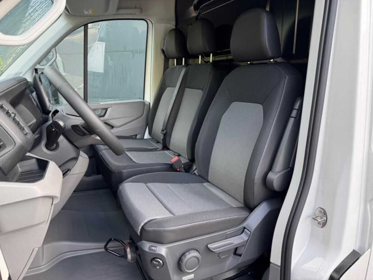 Volkswagen Crafter 35 Kasten L3 H2 2.0 TDI Automatik LED 5-J-GAR KAMERA PARKLENK PDC ACC