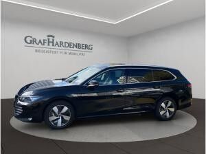 Volkswagen Passat Variant 1.5 eHybrid DSG Business Navi