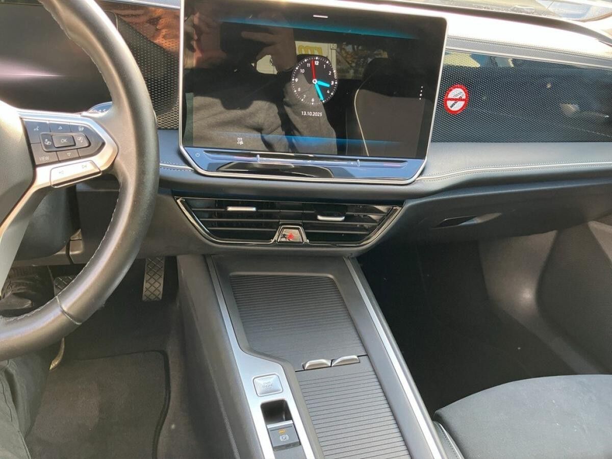 Volkswagen Passat Variant 1.5 TSI eHybrid DSG Business Navi