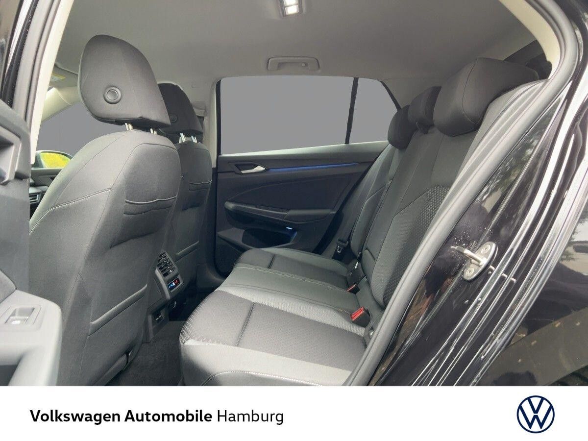 Volkswagen Golf VIII 2.0 TDI DSG LED AHK Kamera Sitzheizung