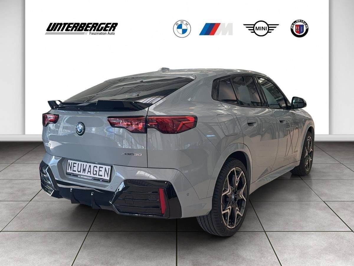 BMW iX2 xDrive30 M Sportpaket Head-Up HK HiFi DAB