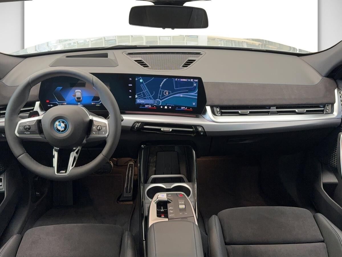 BMW iX2 xDrive30 M Sportpaket Head-Up HK HiFi DAB