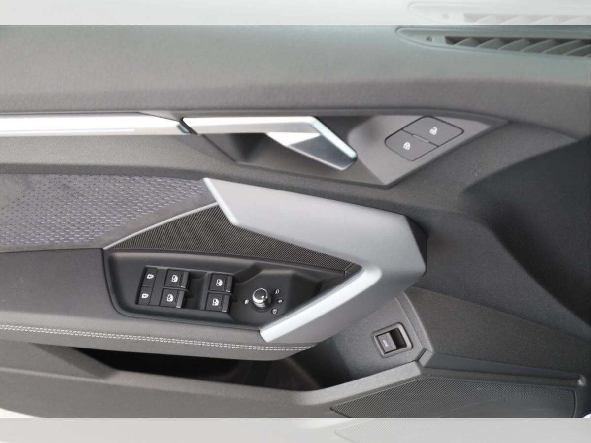 Audi S3 Limousine TFSI quattro S tronic