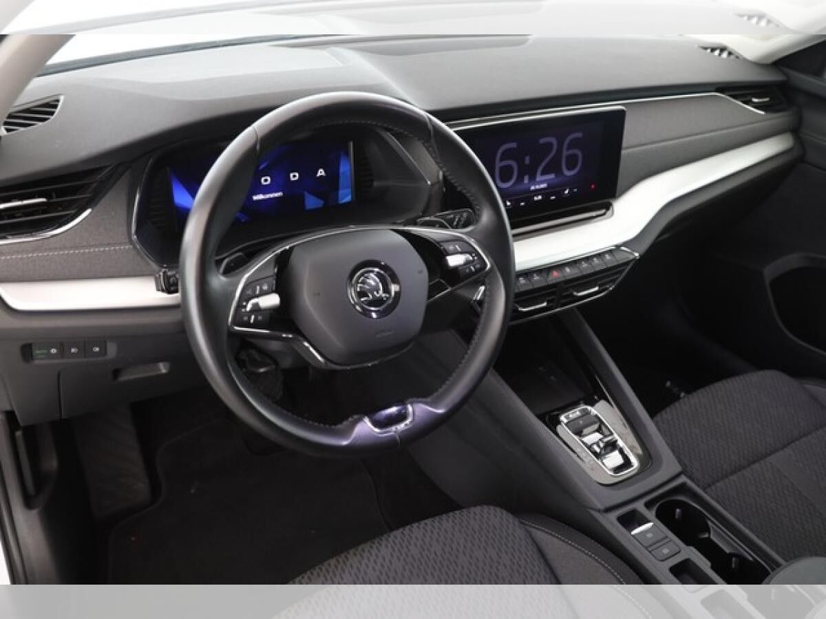 Skoda Octavia COMBI 2.0 TDI DSG 4x4 - STYLE #NURHIER