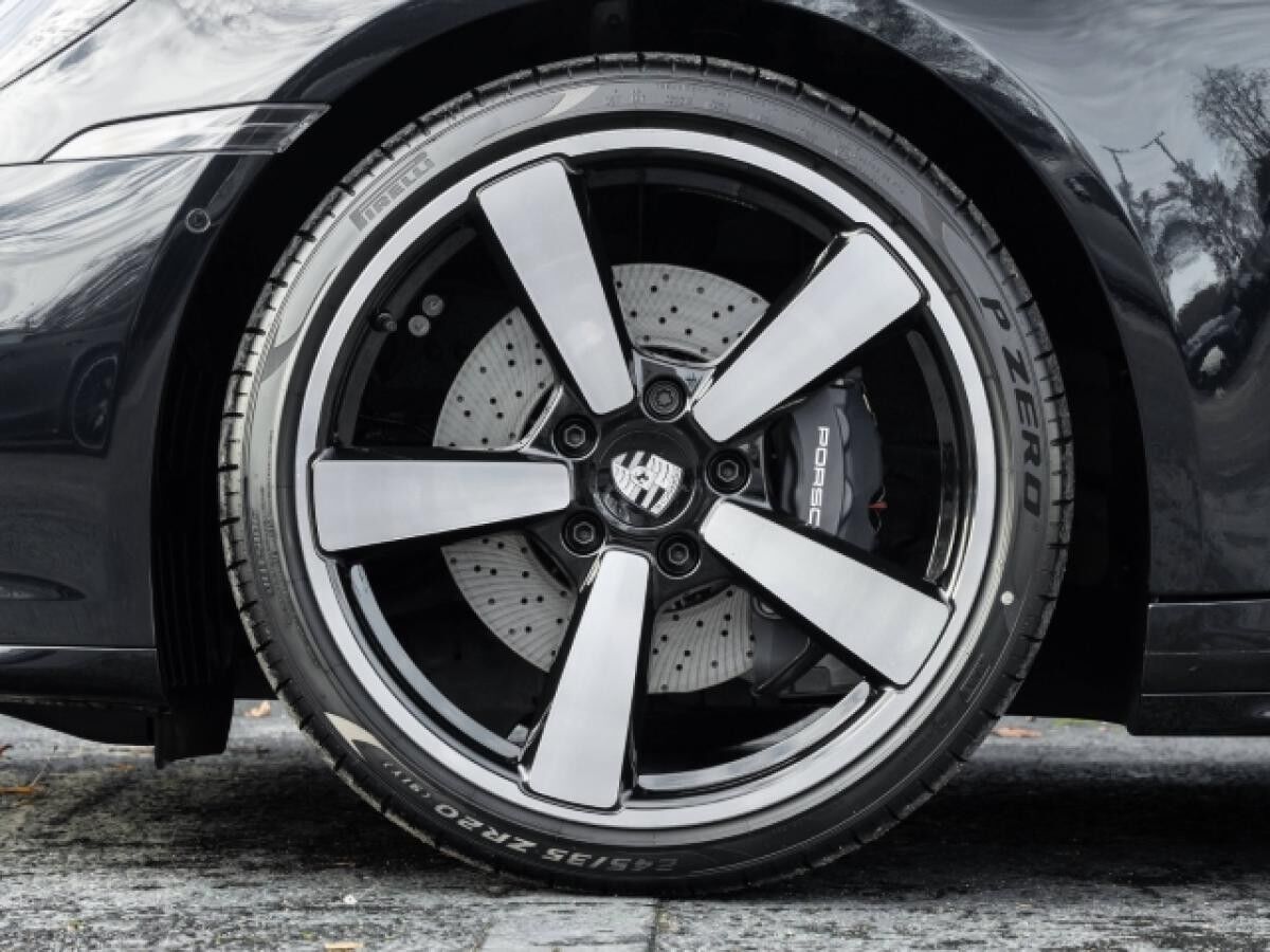 Porsche 992 Carrera  Coupé - 0711 Leasing – Exklusiv. Direkt. Stuttgart.