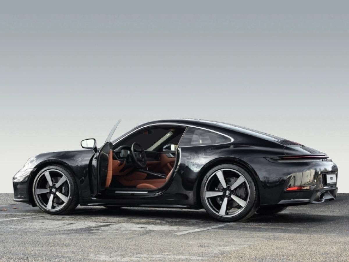 Porsche 992 Carrera  Coupé - 0711 Leasing – Exklusiv. Direkt. Stuttgart.