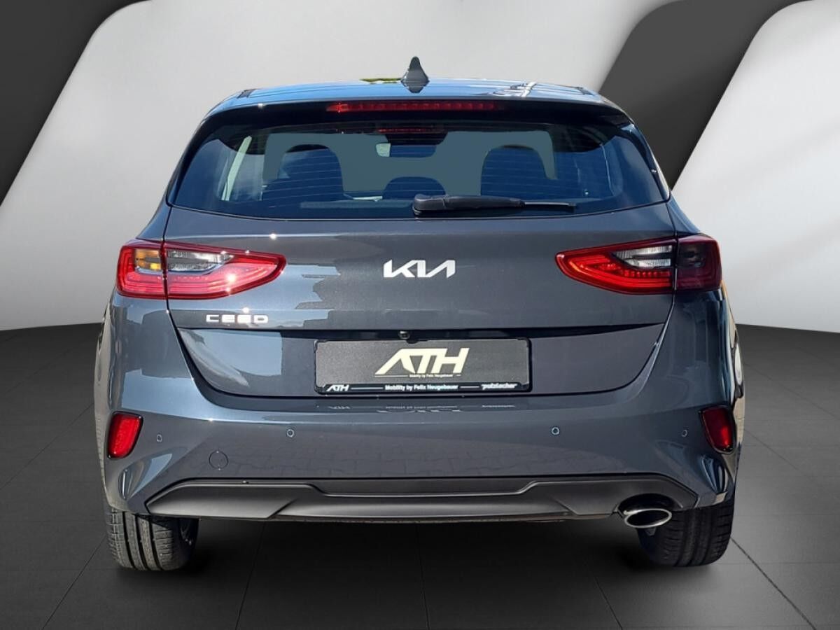 Kia Ceed CEED_5 1.5T 140 DCT7 VIS KOMF+ (NAV)