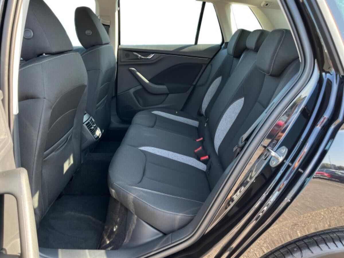 Skoda Kamiq TOUR 1.5 TSI DSG !SONDERAKTION! SHZ pACC Kessy Kamera PLA