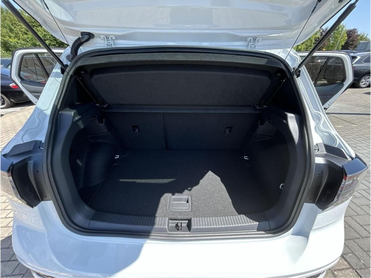 Volkswagen T-Cross R-Line 1.0 l TSI OPF DSG CarPlay Matrix