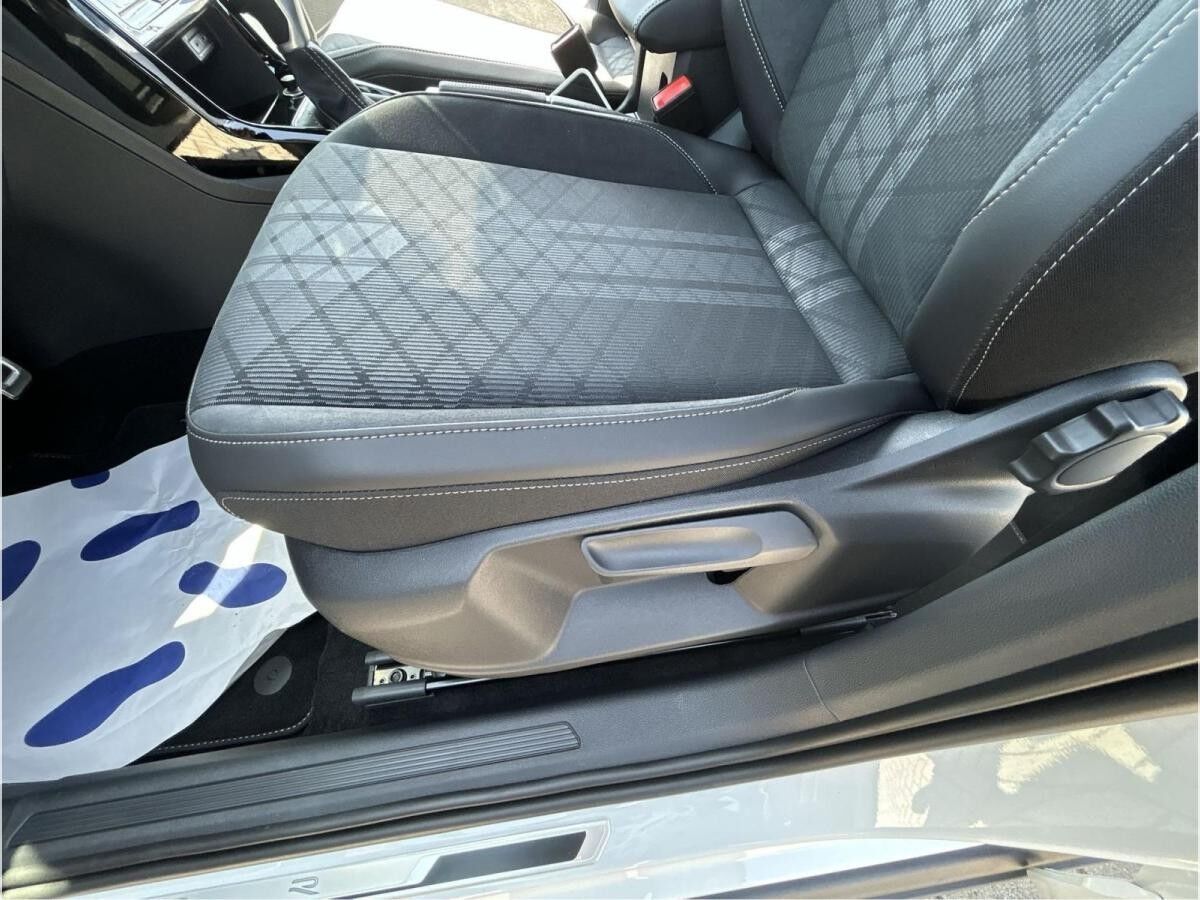 Volkswagen T-Cross R-Line 1.0 l TSI OPF DSG CarPlay Matrix
