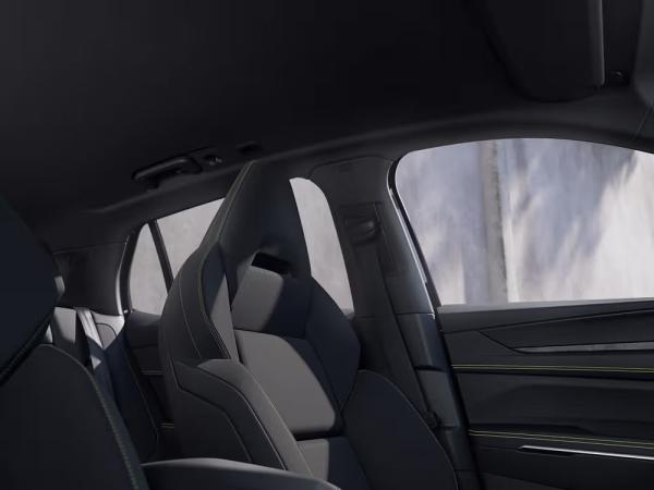 LYNK & Co 01 PHEV Core / Frei Konfigurierbar!