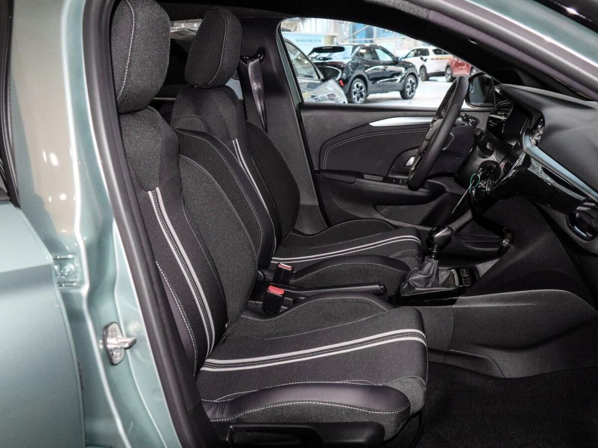 Opel Corsa YES !! KOMFORTPAKET & ALLWETTERREIFEN !!