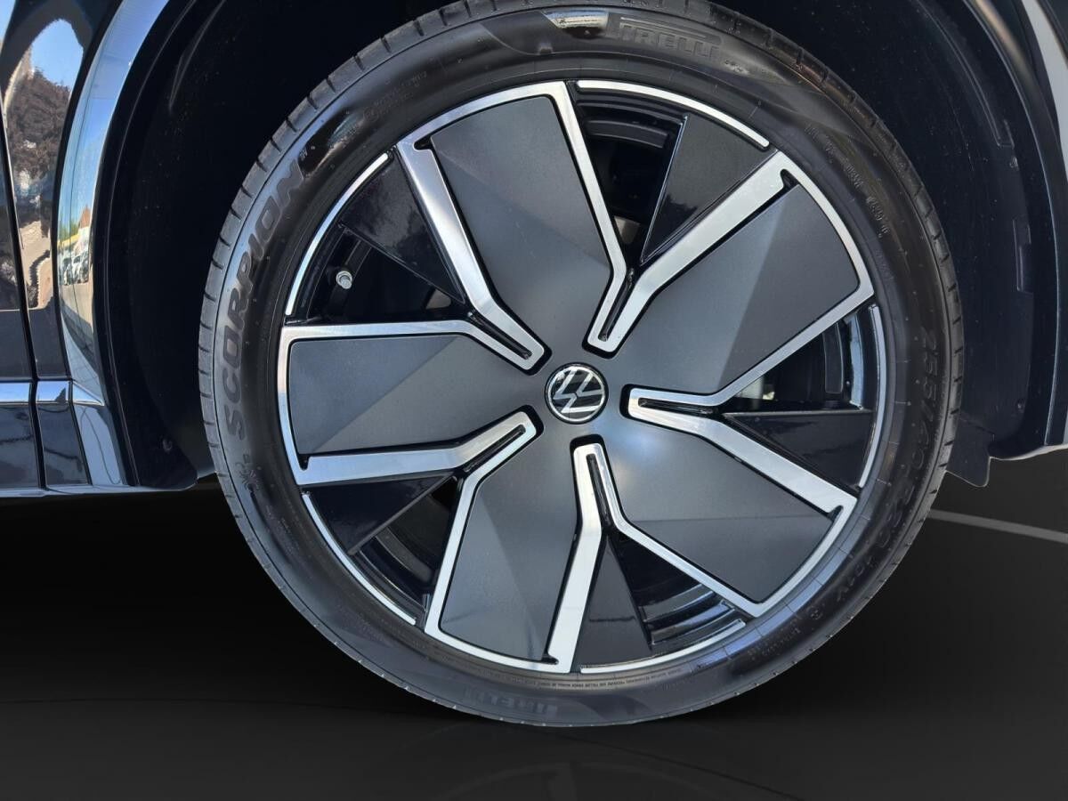 Volkswagen Tiguan R-Line 1.5 eHybrid 177PS/115PS *70.235 Euro Listenpreis*