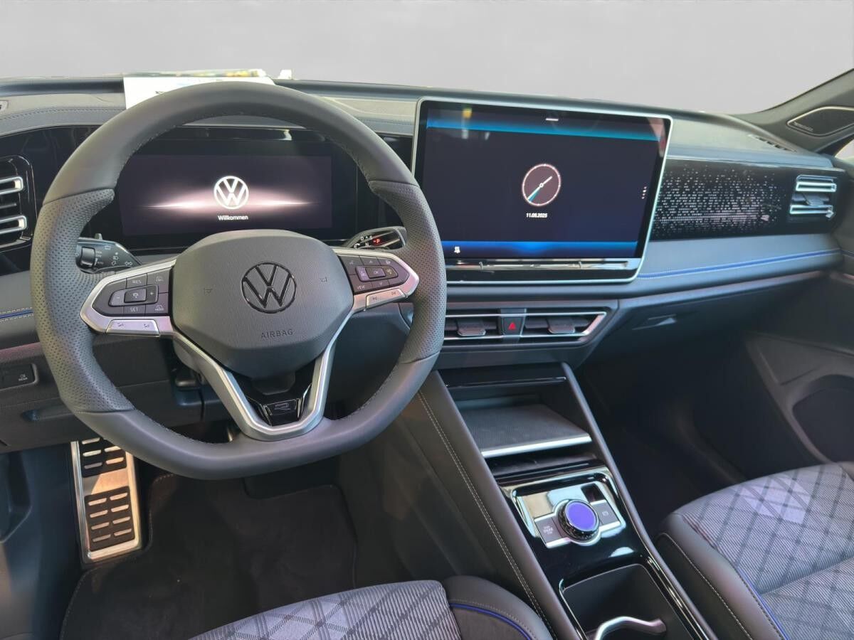 Volkswagen Tiguan R-Line 1.5 eHybrid 177PS/115PS *70.235 Euro Listenpreis*