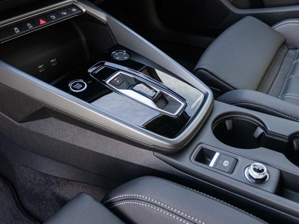 Audi A3 Sportback S line TFSI S tronic AHK SONOS Matrix