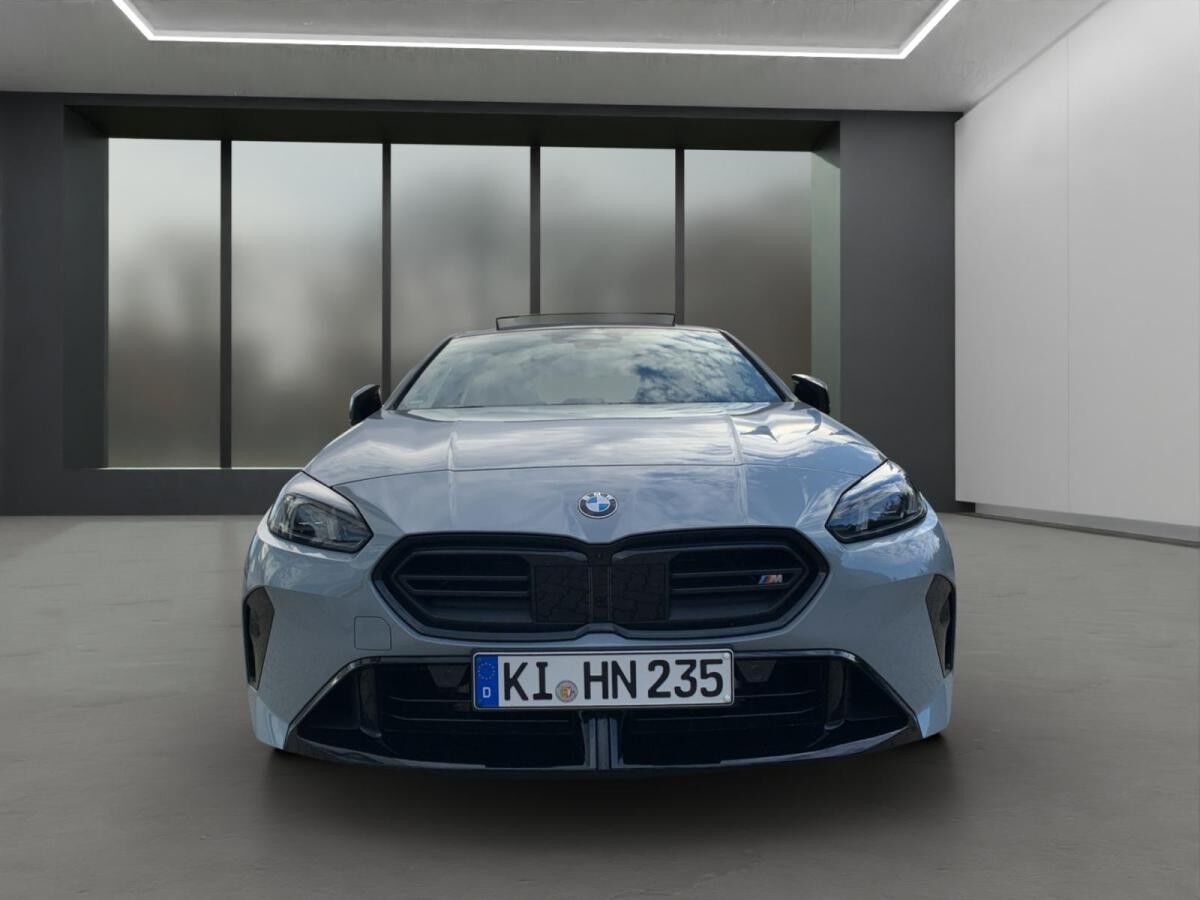 BMW M235 Gran Coupe  | 19" DrivingAss. Prof.