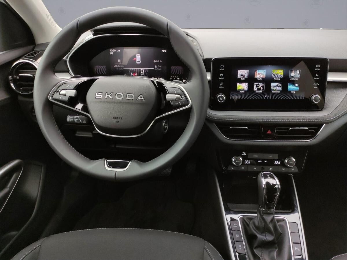 Skoda Fabia Tour 1.0 TSI DSG ACC DAB SHZ