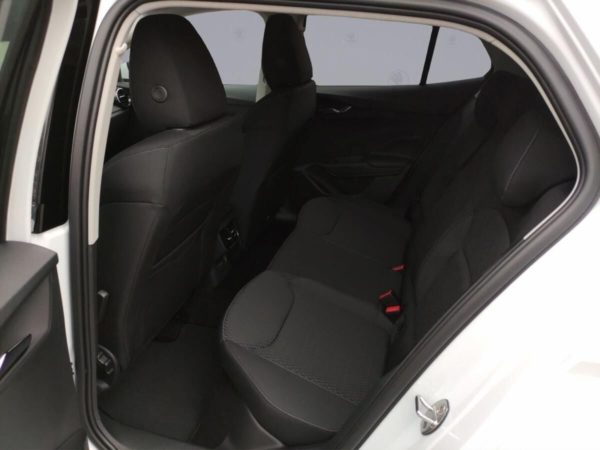 Skoda Fabia Tour 1.0 TSI DSG ACC DAB SHZ