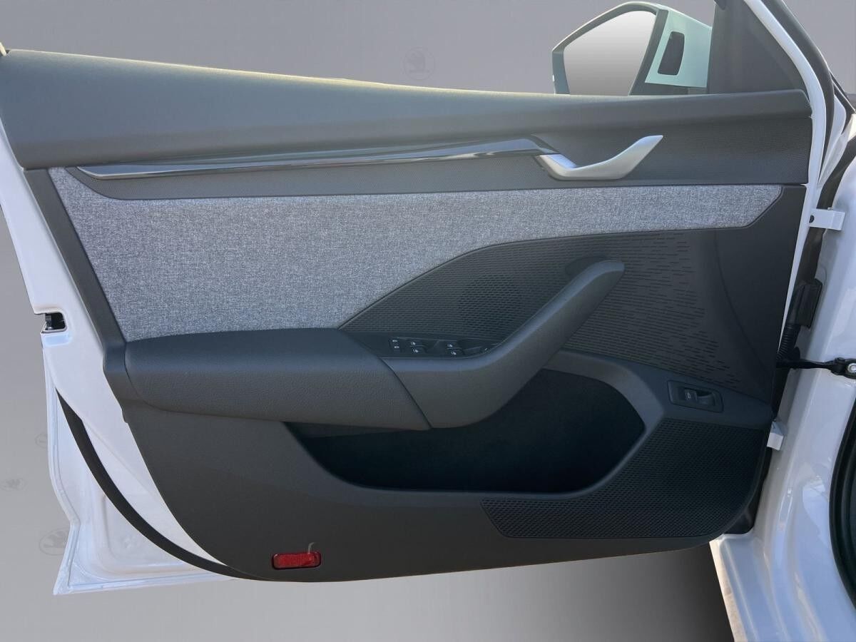 Skoda Octavia Combi Tour 2.0 TDI DSG LED NAVI DAB