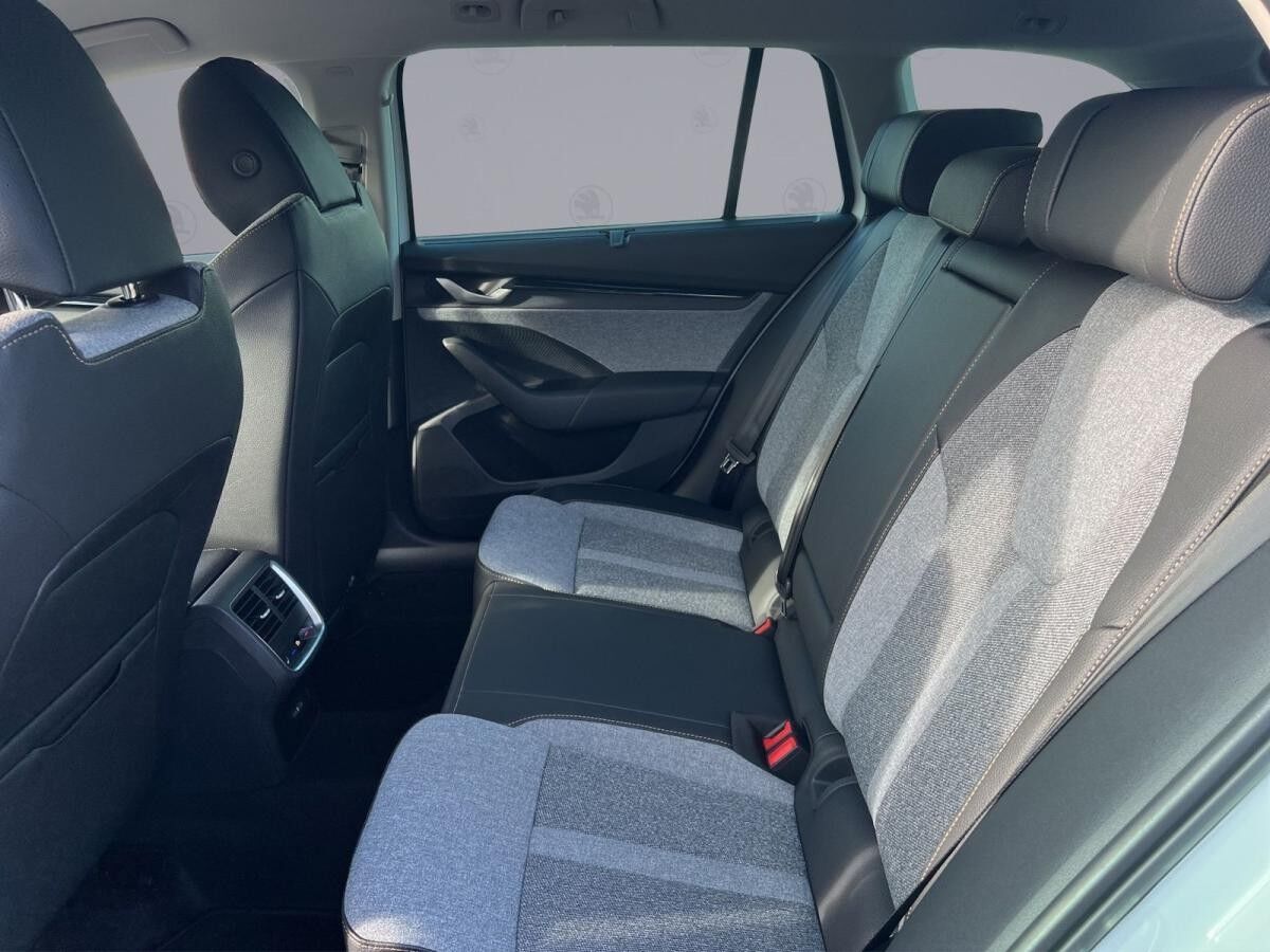 Skoda Octavia Combi Tour 2.0 TDI DSG LED NAVI DAB