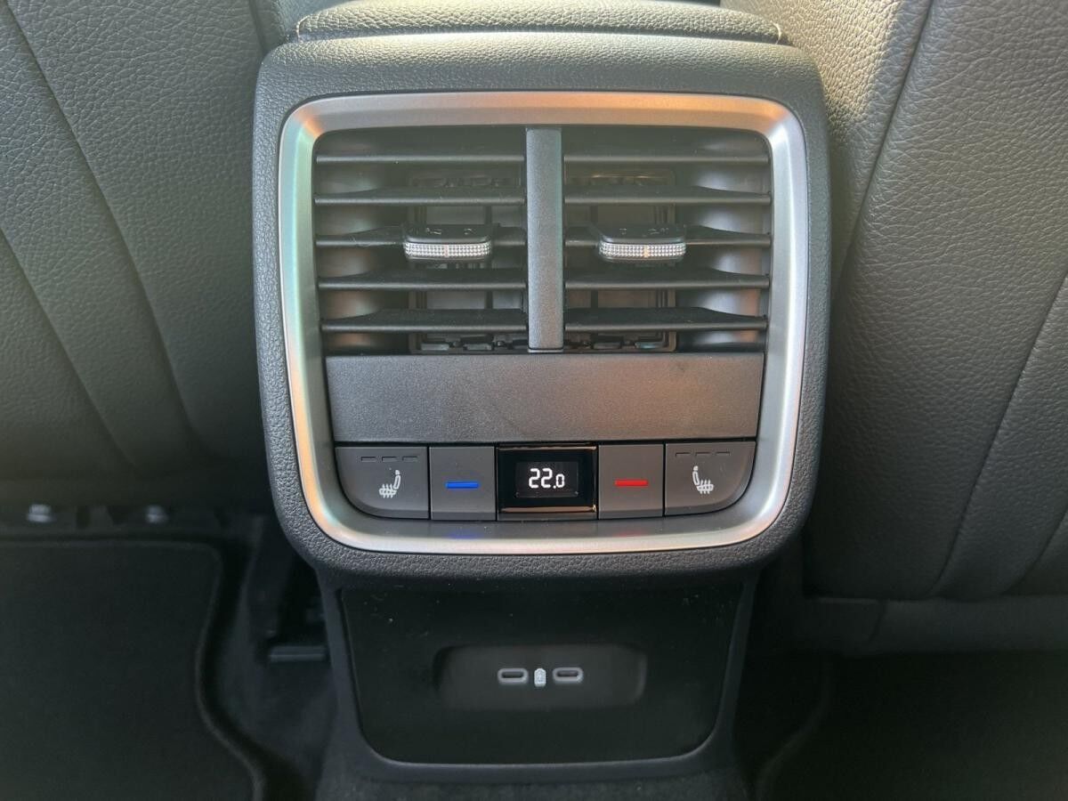 Skoda Octavia Combi Tour 2.0 TDI DSG LED NAVI DAB