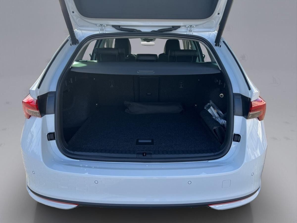 Skoda Octavia Combi Tour 2.0 TDI DSG LED NAVI DAB