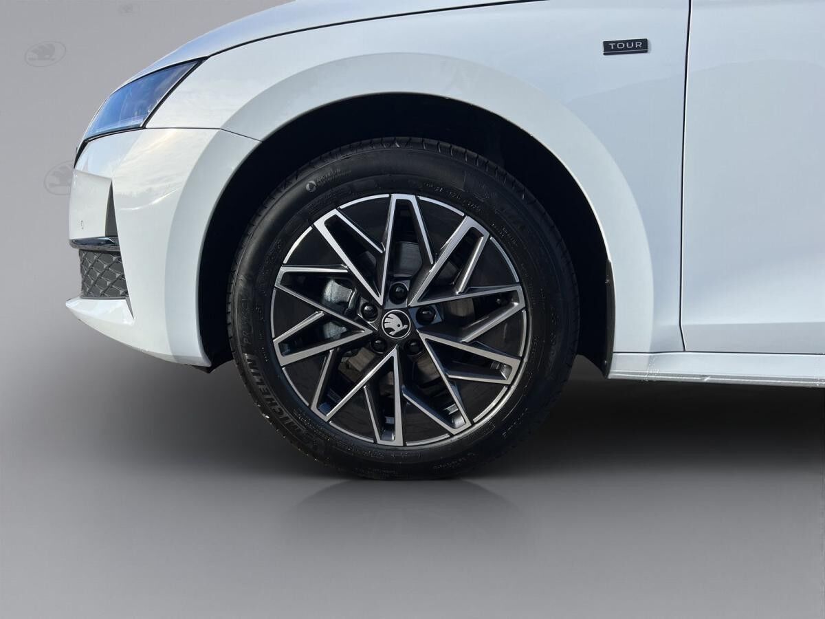 Skoda Octavia Combi Tour 2.0 TDI DSG LED NAVI DAB