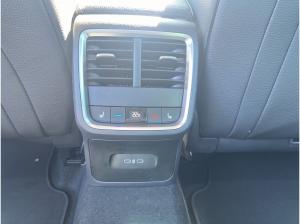 Skoda Octavia Combi Tour 2.0 TDI DSG AHK LED NAVI DAB