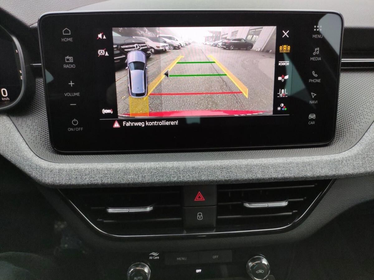 Skoda Kamiq Tour 1.5 TSI DSG BLACK NAVI AHK LED