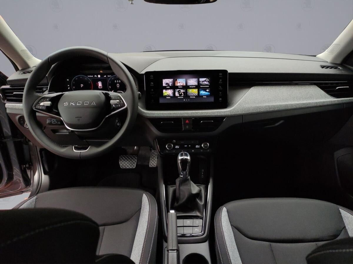 Skoda Kamiq Tour 1.5 TSI DSG BLACK AHK LED