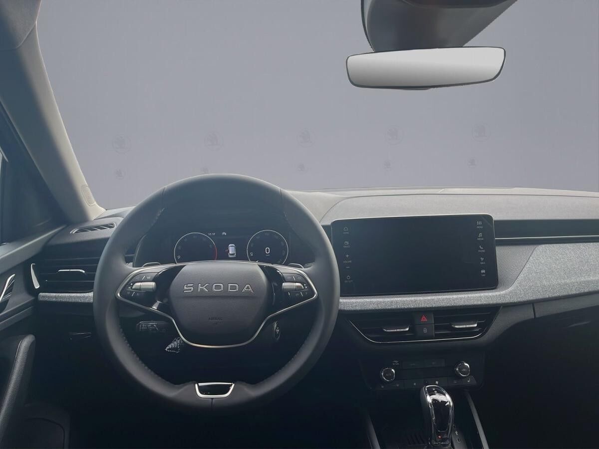 Skoda Kamiq Tour 1.5 TSI DSG BLACK NAVI AHK LED