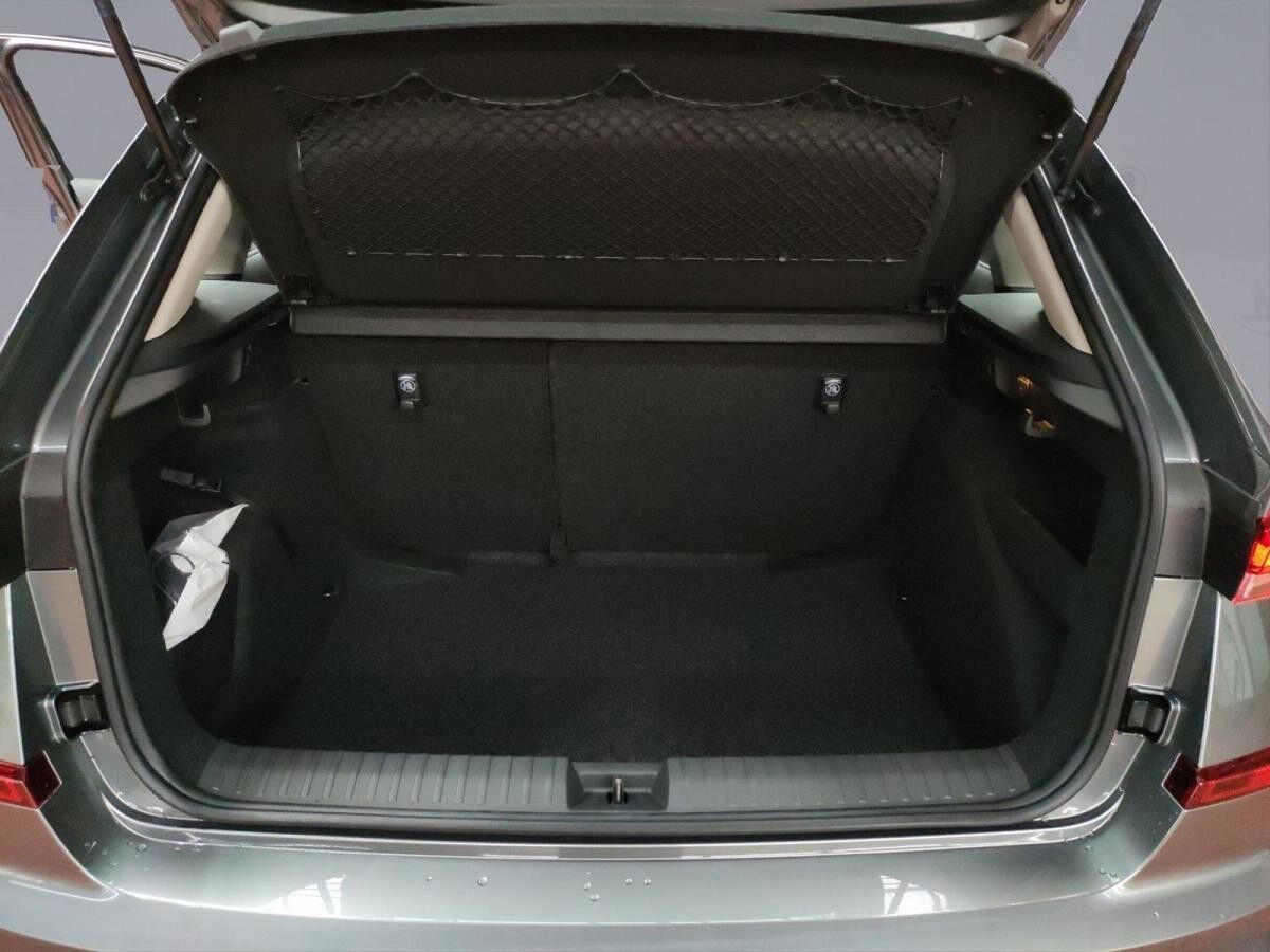 Skoda Kamiq Essence 1.0 TSI KLIMA SITZHEIZUNG