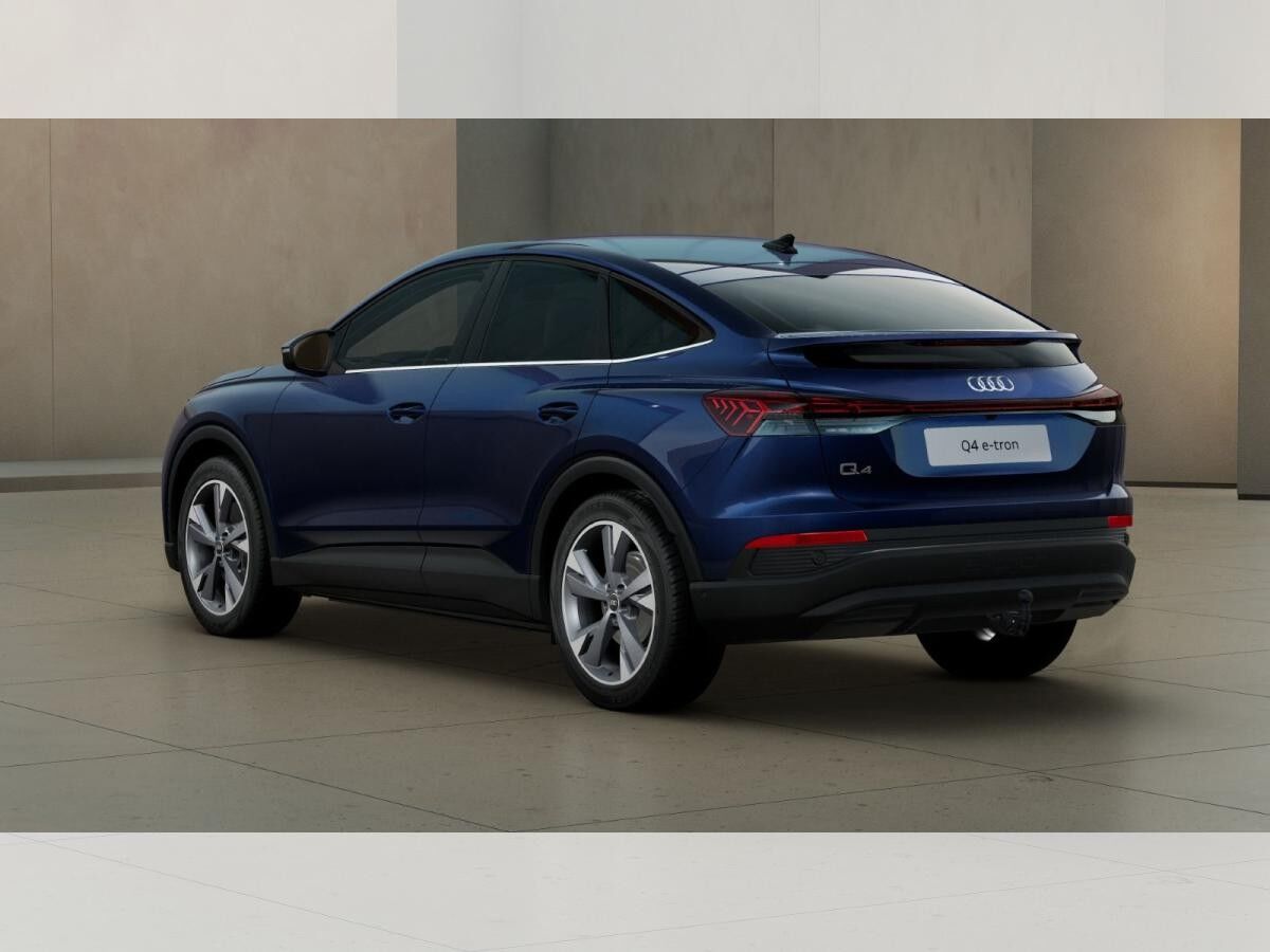 Audi Q4 e-tron Sportback 45 e-tron Navi Kamera AHK Inkl. Winterräder
