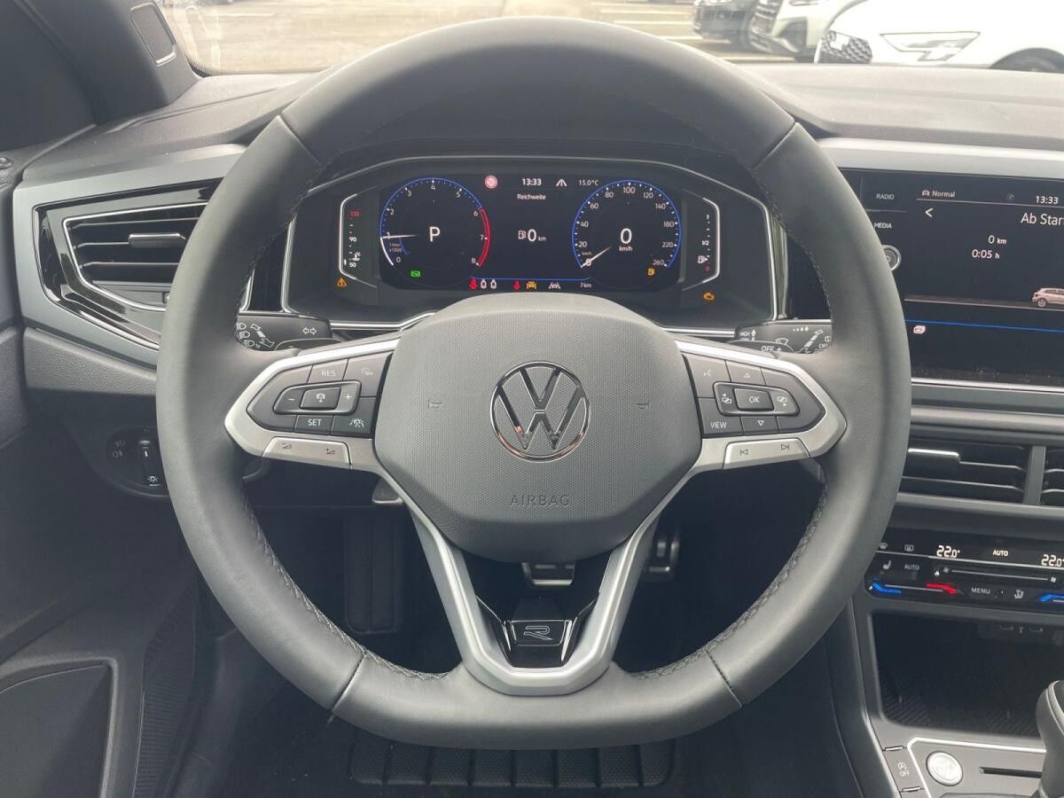 Volkswagen Polo R-Line 1.0 TSI DSG *Pano*WR*RFK*Keyless* !! sofort verfügbar !!