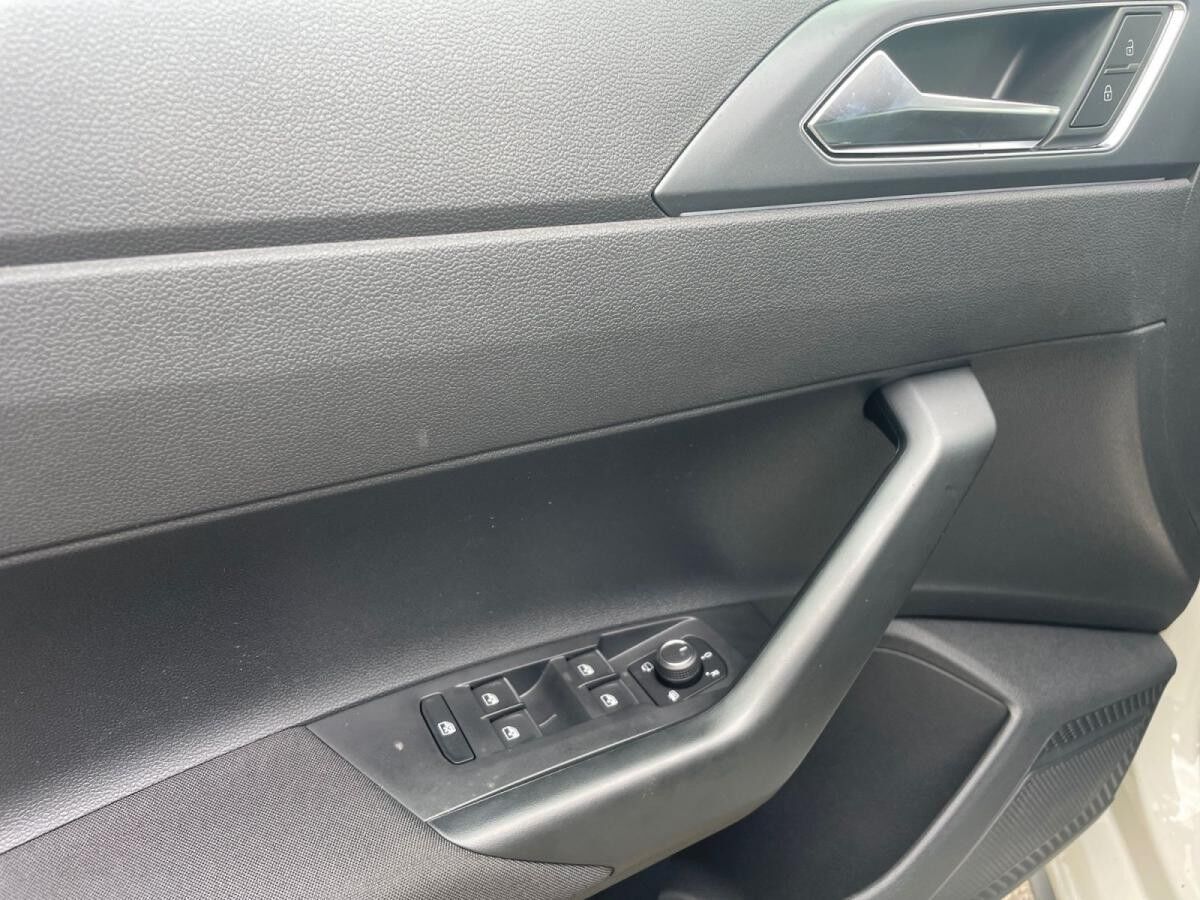 Volkswagen Polo R-Line 1.0 TSI DSG *Pano*WR*RFK*Keyless* !! sofort verfügbar !!