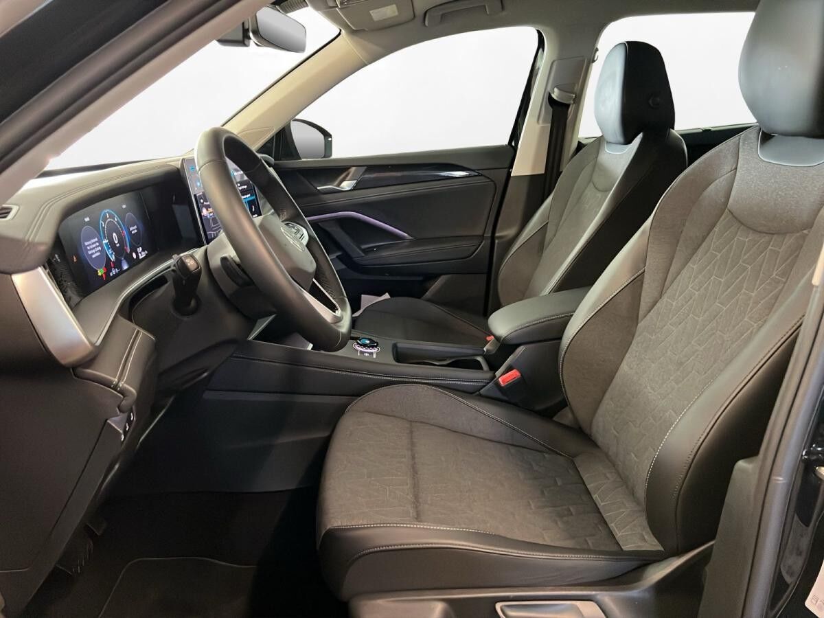 Volkswagen Tayron 2.0 TDI 4M Life 7-Sitzer AHK Matrix LM 19" ACC