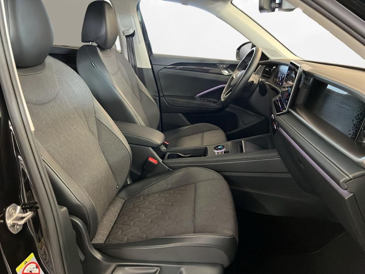 Volkswagen Tayron 2.0 TDI 4M Life 7-Sitzer AHK Matrix LM 19" ACC