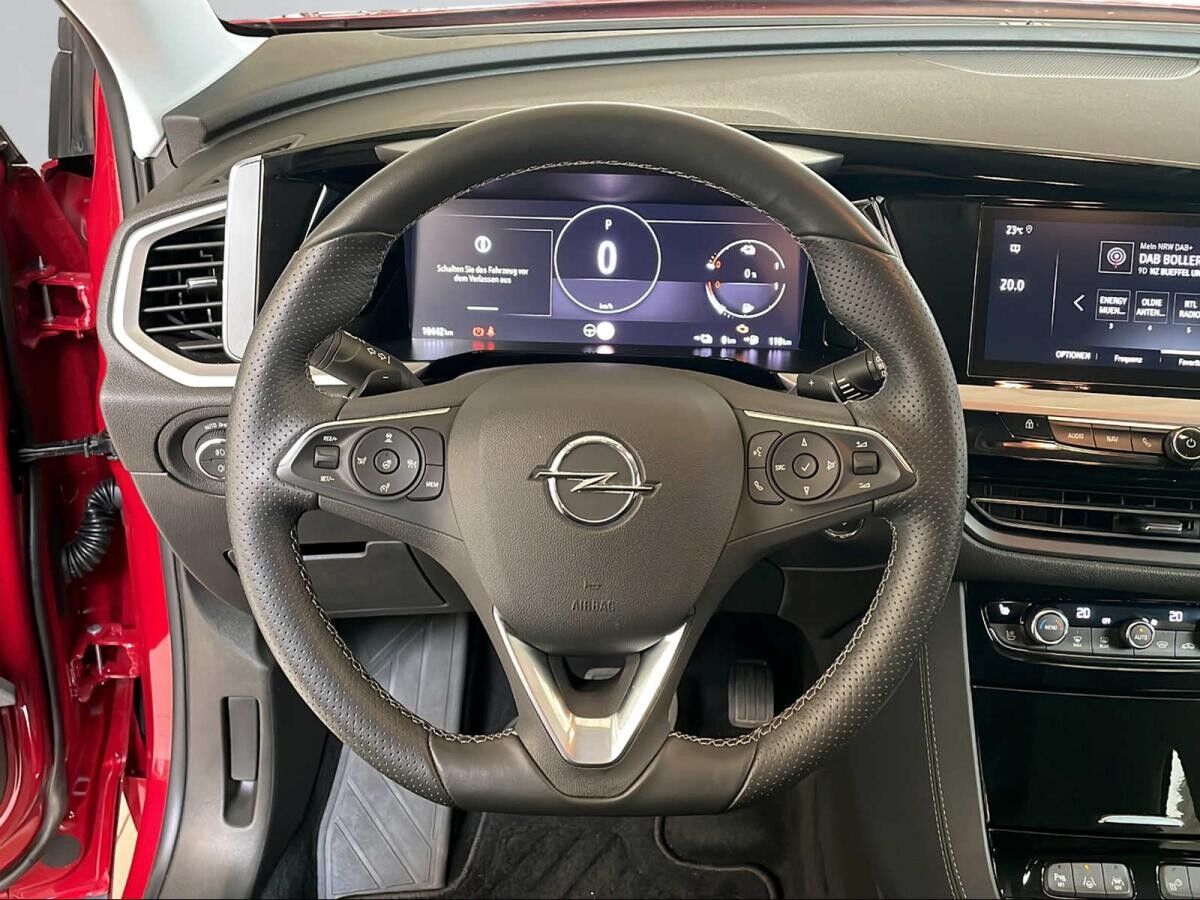 Opel Grandland GSE Plug-In Hybrid 300 PS AHK Leder **sofort verfügbar**