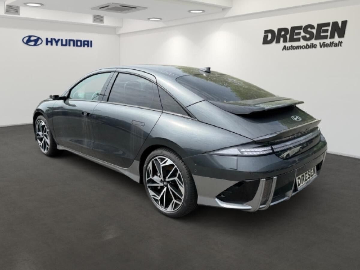 Hyundai IONIQ 6 UNIQ⚠️ | Digit.Außensp. | 20"Felgen | Navi | Klimaauto. | ISOFIX