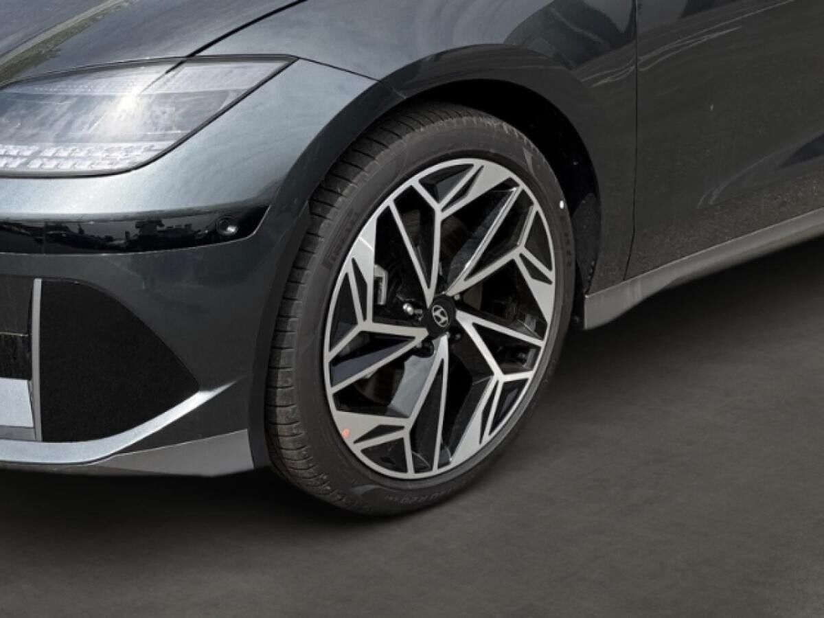 Hyundai IONIQ 6 UNIQ⚠️ | Digit.Außensp. | 20"Felgen | Navi | Klimaauto. | ISOFIX