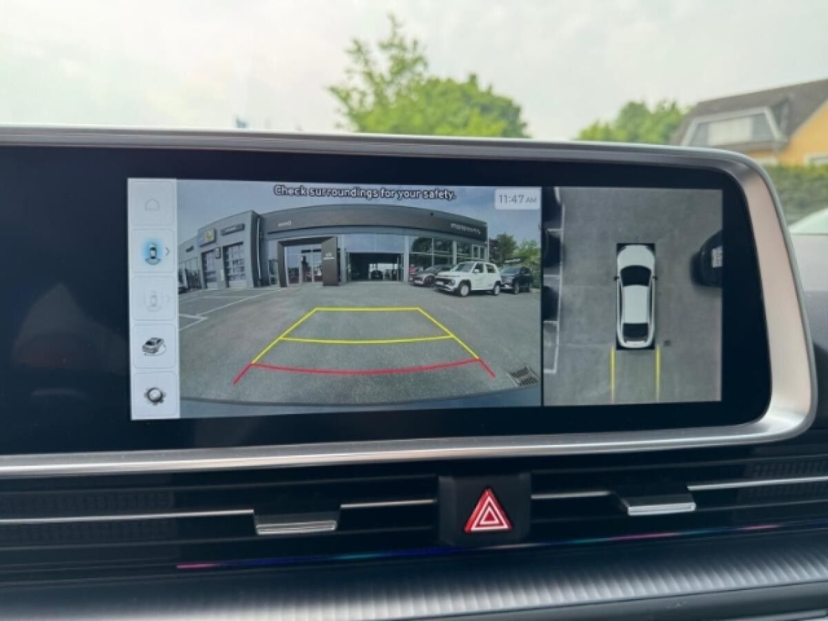 Hyundai IONIQ 6 UNIQ⚠️ | Digit.Außensp. | 20"Felgen | Navi | Klimaauto. | ISOFIX