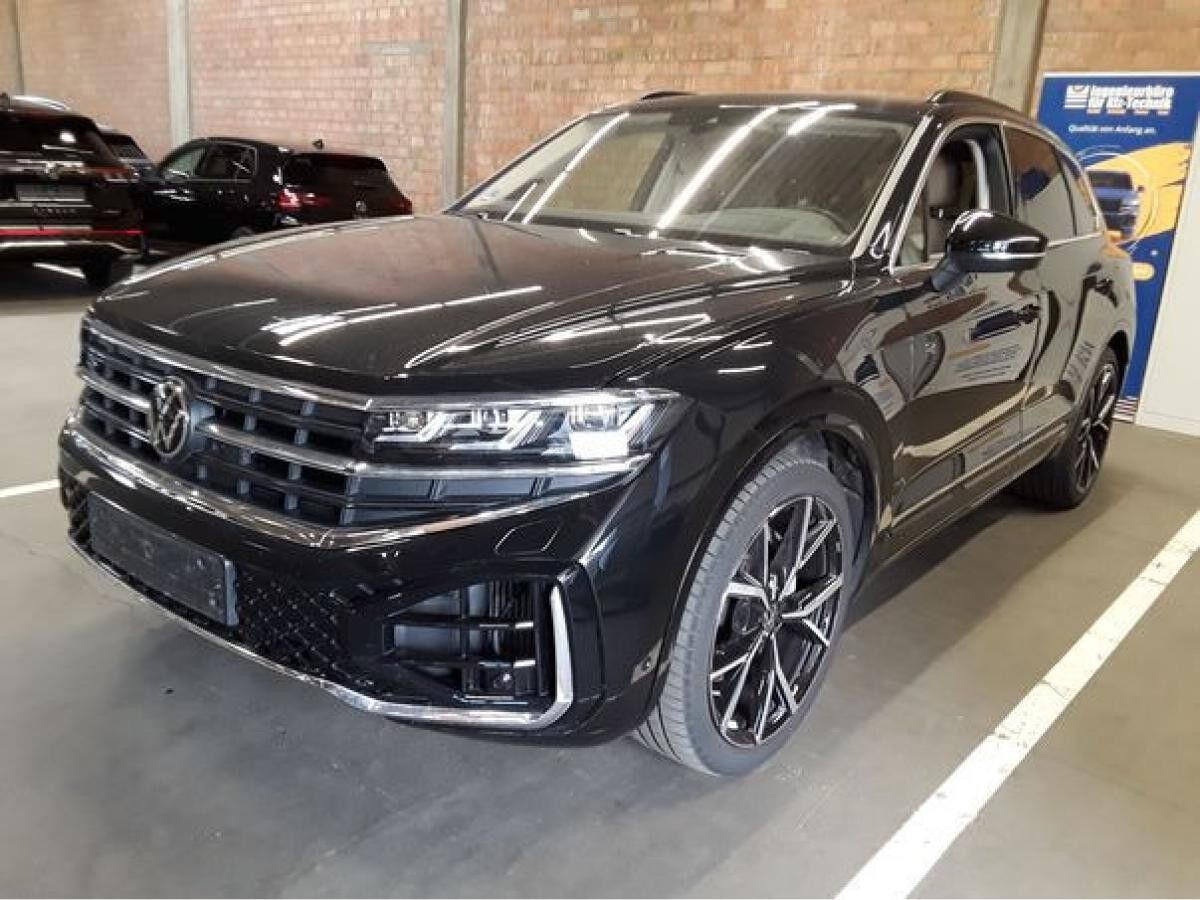 Volkswagen Touareg R-LINE 3.0TSI NP.121T ACC.5J-G.AHK.STHZG.KAMERA.NAVI.DYNAMIC.LUFT