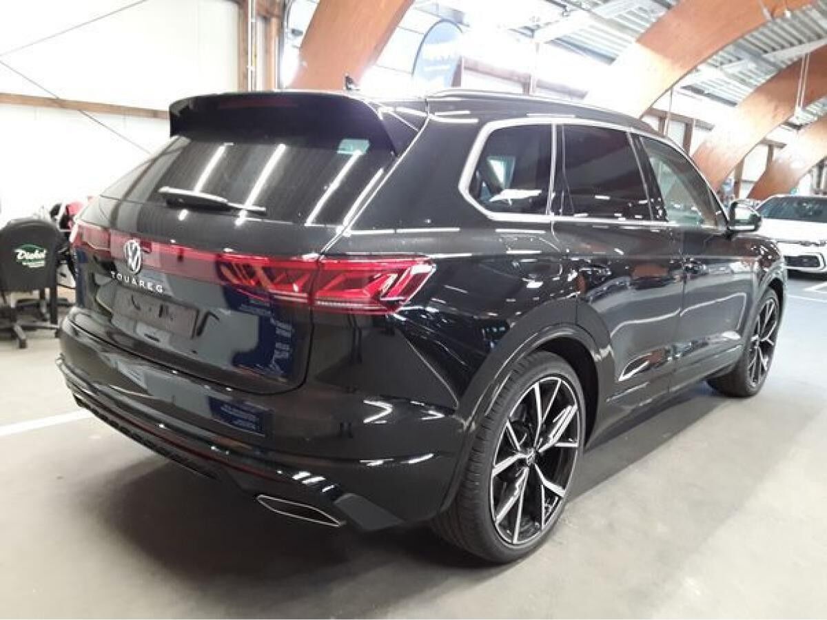 Volkswagen Touareg R-LINE 3.0TSI NP.121T ACC.5J-G.AHK.STHZG.KAMERA.NAVI.DYNAMIC.LUFT